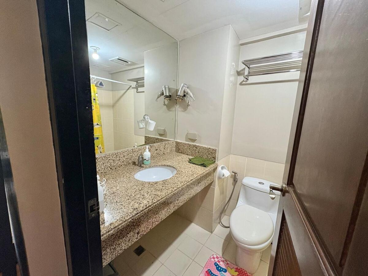 Apartment New! 3br In Serene Pasig With Fast Wifi Manila